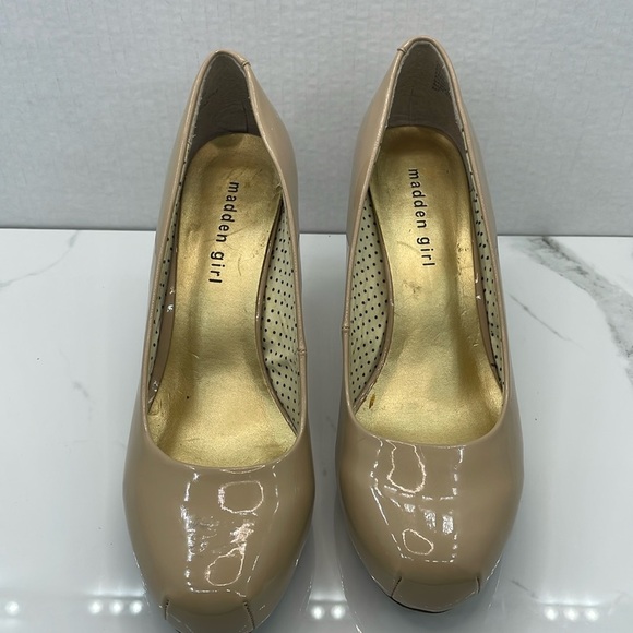 Madden Girl- Getta Nude heels - Picture 1 of 16